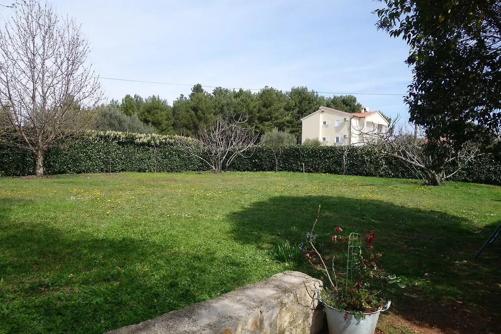 Vila Majda Tar-Vabriga